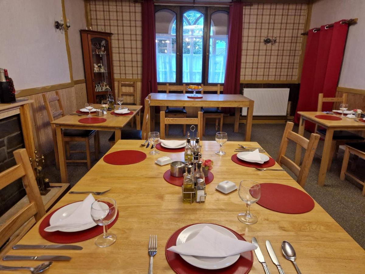 Hotel Ty Llew Llandysilio Esterno foto