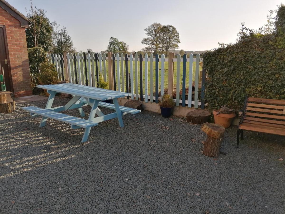 Hotel Ty Llew Llandysilio Esterno foto