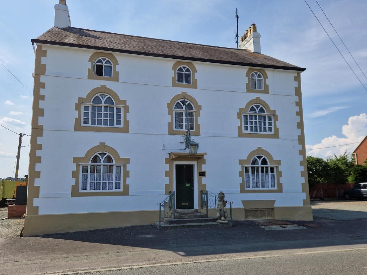 Hotel Ty Llew Llandysilio Esterno foto